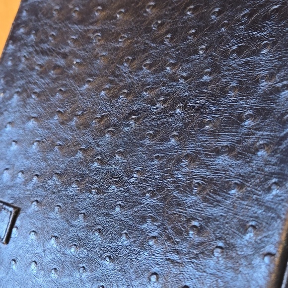 Designer Inspired Stylish Black Textured Shoulder Bag - Picture 8 of 15